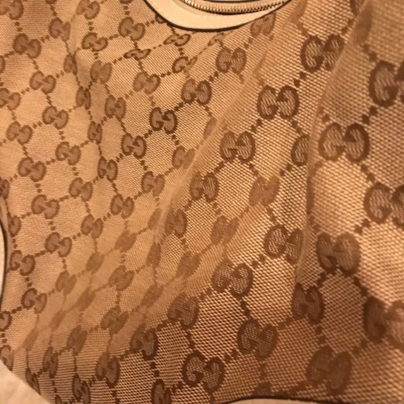 Authentic  Guccui monogram hobo with GG design. - Picture 4 of 5